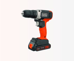 Análise técnica da furadeira e parafusadeira BLACK+DECKER BCD702C1. Avaliação de design, ergonomia, torque de 37Nm, bateria de 20V e desempenho em aplicações práticas.